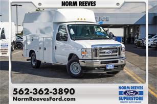 2025 Ford E-350SD